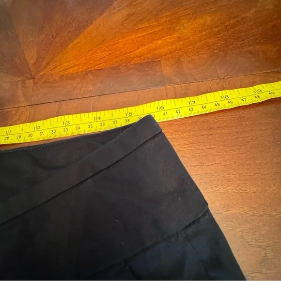 a.n.a Black High Waist Shorts with Elastic Waistband - Picture 6 of 7